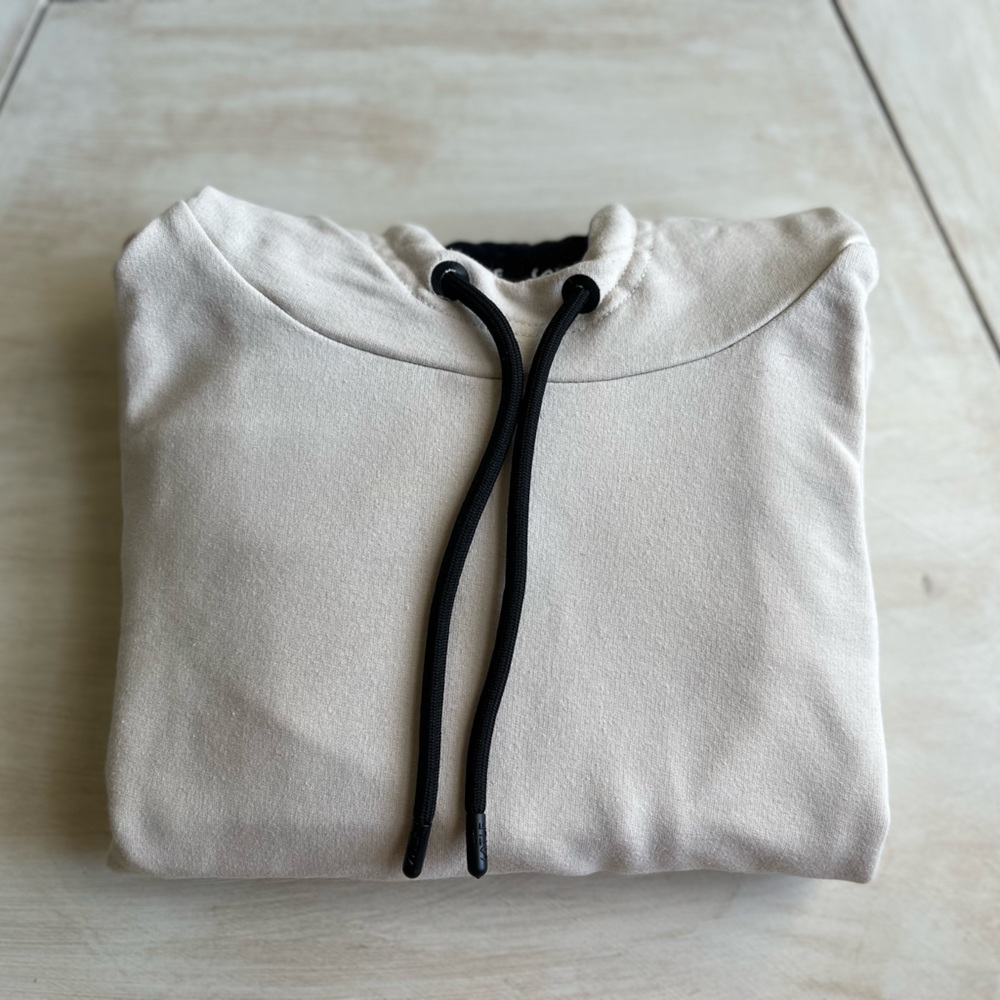Cropped hoodie, beige with black accents